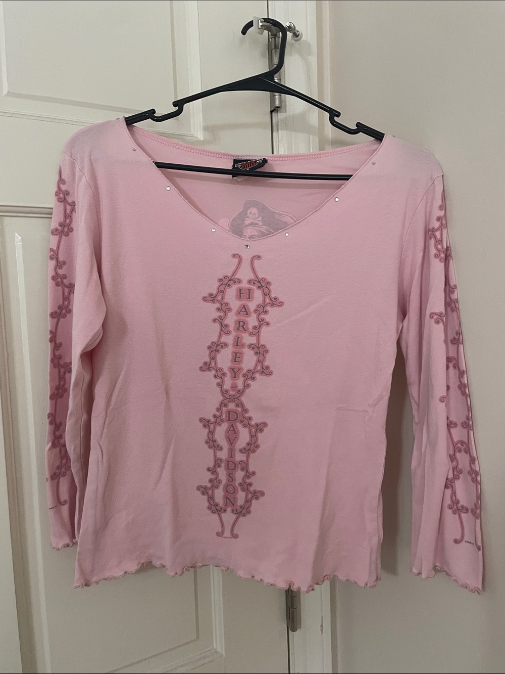 Harley-Davidson Light Pink Long Sleeve V-Neck Top